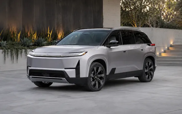 Toyota amână Highlander electric: termene și specificații