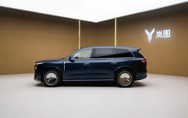 VOYAH Taishan — SUV hibrid emblematic: start vânzări și caracteristici VOYAH Taishan — SUV hibrid emblematic: start vânzări și caracteristici