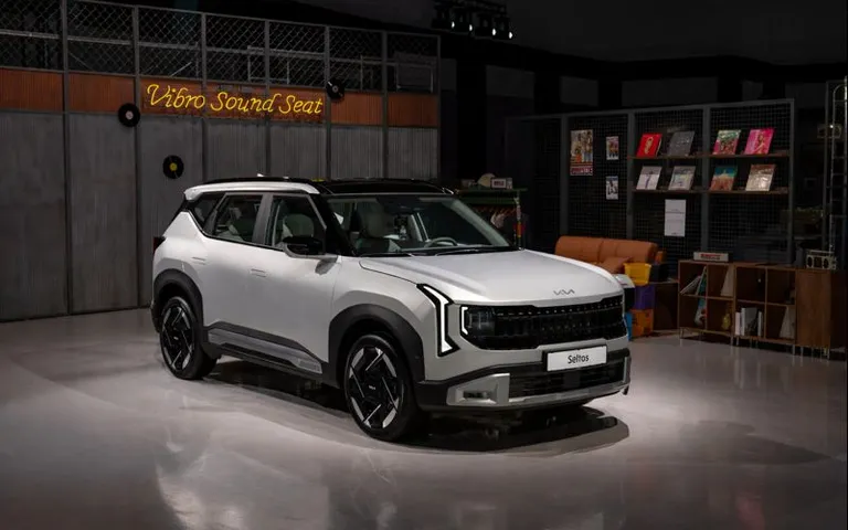 Kia Seltos nou 2-a generație: hibrid, design și tehnologie 2026 Kia Seltos nou 2-a generație: hibrid, design și tehnologie 2026