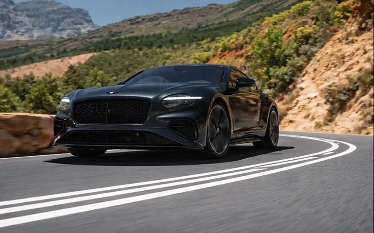 Noul Bentley Continental GT (2026): V8 hibrid, lux și caracter Noul Bentley Continental GT (2026): V8 hibrid, lux și caracter