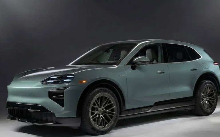 Prezentare Porsche Cayenne Electric 2026: specificații, putere, încărcare și autonomie Prezentare Porsche Cayenne Electric 2026: specificații, putere, încărcare și autonomie